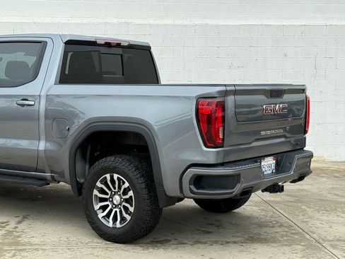 Used 2022 GMC Sierra 1500 AT4 w/ AT4 Premium Package image 6