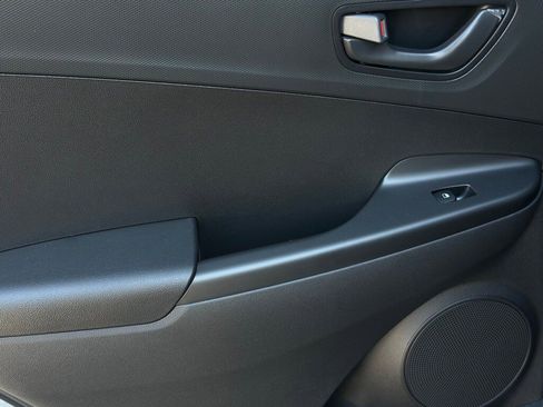 Certified 2022 Hyundai Kona SEL image 10