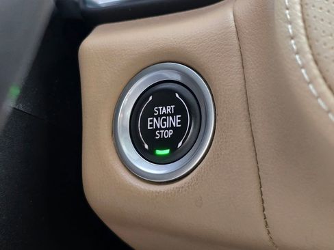 Used 2022 Chevrolet Tahoe Premier AWD/4WD image 19