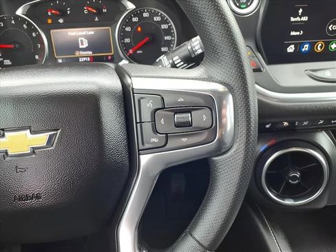 Used 2025 Chevrolet Blazer LT image 19