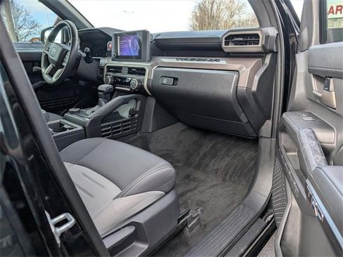 Used 2024 Toyota Tacoma TRD Sport image 22