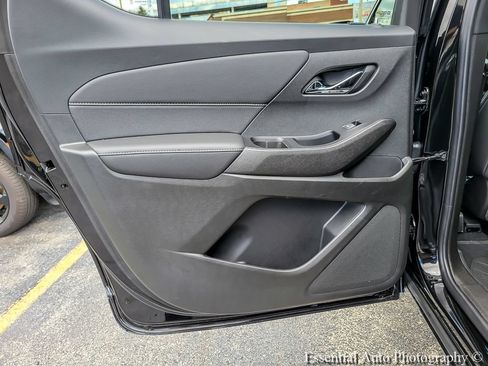 Used 2023 Chevrolet Traverse Premier w/ LPO, Floor Liner Package AWD/4WD image 21