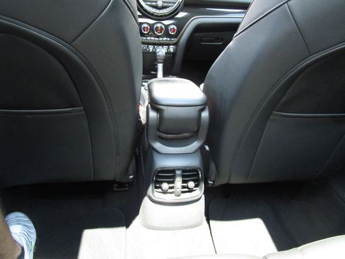 Used 2019 MINI Cooper Countryman S w/ Premium Package FWD image 15