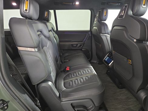 Used 2023 Rivian R1S Launch Edition AWD/4WD image 23
