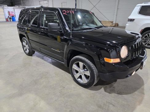 Used 2017 Jeep Patriot High Altitude AWD/4WD image 15
