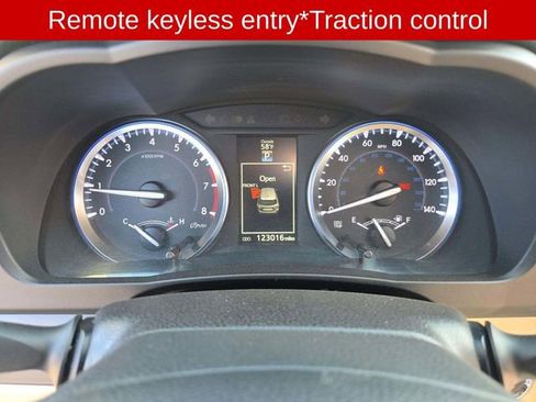 Used 2015 Toyota Highlander Limited Platinum AWD/4WD image 6