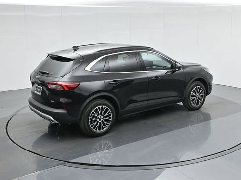 New 2025 Ford Escape SE image 39