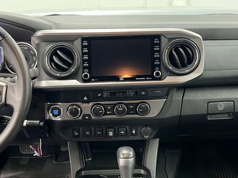 Used 2023 Toyota Tacoma Limited image 21
