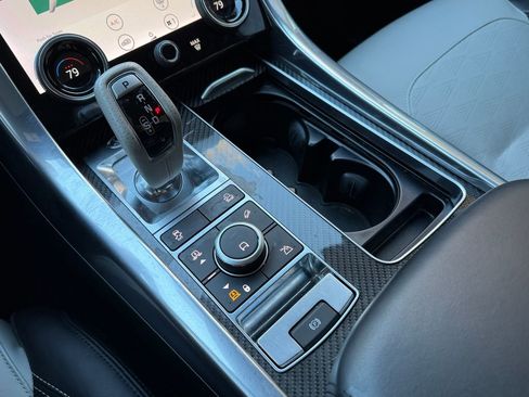 Used 2019 Land Rover Range Rover Sport SVR image 29