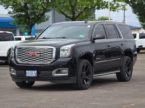 Used 2018 GMC Yukon Denali AWD/4WD image 8