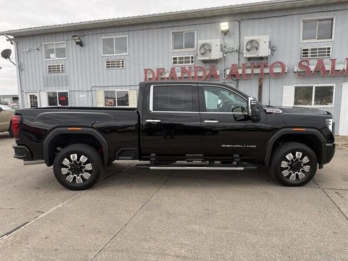 Used 2024 GMC Sierra 2500 Denali w/ Denali Reserve Package image 12