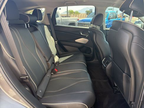 Used 2025 Acura RDX SH-AWD w/ Advance Package image 17