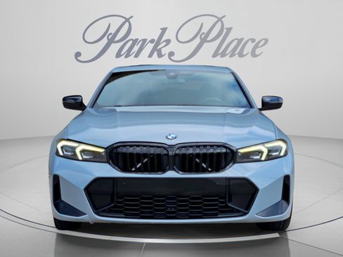Used 2024 BMW 330i Sedan w/ M Sport Package RWD image 9