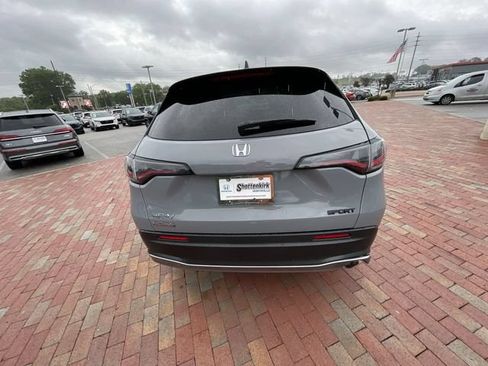 Certified 2025 Honda HR-V Sport image 31