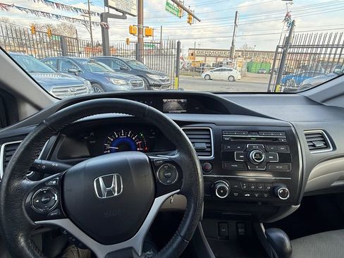 Used 2013 Honda Civic LX image 11
