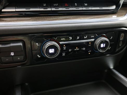 Used 2024 Chevrolet Silverado 2500 LT w/ Convenience Package AWD/4WD image 26