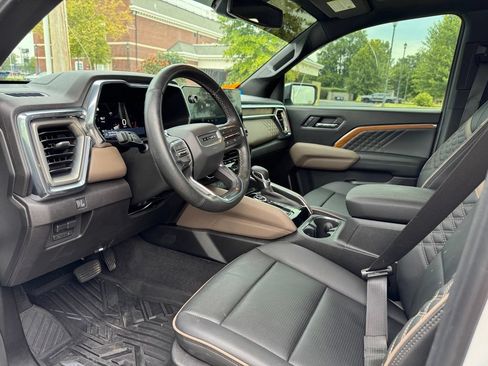 Certified 2026 GMC Canyon Denali AWD/4WD image 11