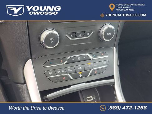Used 2017 Ford Edge SEL w/ Equipment Group 201A AWD/4WD image 20