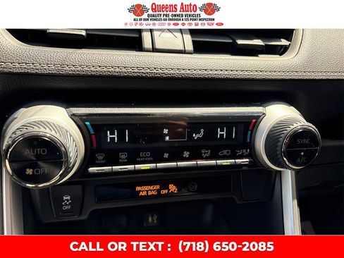 Used 2019 Toyota RAV4 XLE FWD image 39