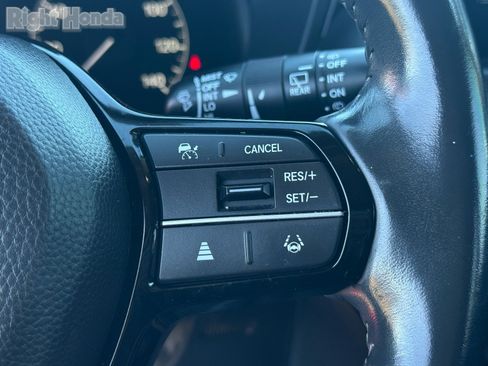 Used 2023 Honda HR-V EX-L image 18