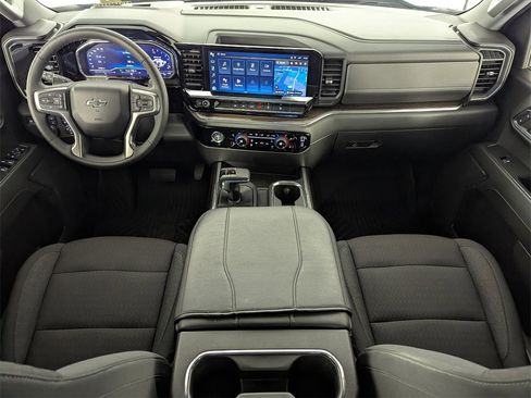 Used 2024 Chevrolet Silverado 1500 LT Trail Boss w/ Protection Package image 15