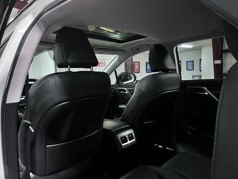 Used 2022 Lexus RX 350L FWD w/ Premium Package image 11