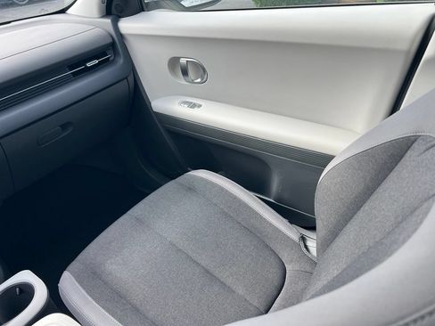 Used 2024 Hyundai Ioniq 5 SEL RWD image 11