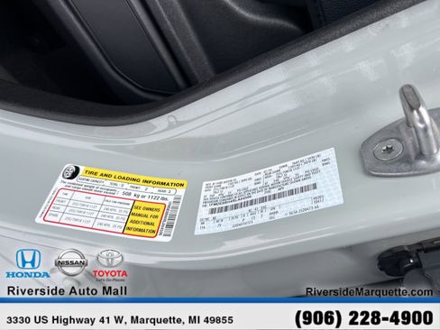 Used 2024 Ford Bronco Outer Banks image 14