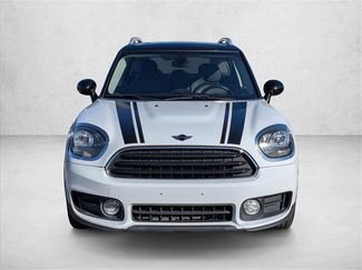 Used 2017 MINI Cooper Countryman video 2