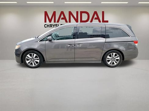 Used 2016 Honda Odyssey Touring image 8