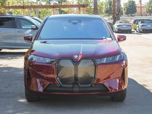 New 2026 BMW iX xDrive60 w/ Premium Package image 2