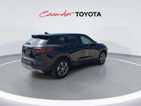 Used 2025 Chevrolet Blazer LT AWD/4WD image 8