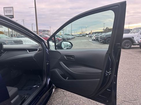 Used 2023 Toyota Corolla LE image 17