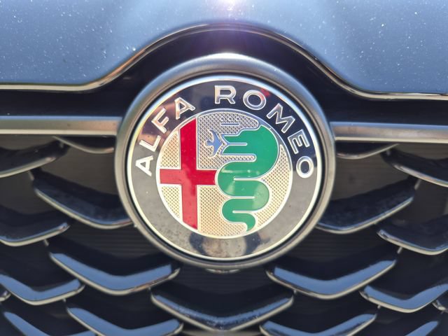Used 2025 Alfa Romeo Tonale AWD/4WD image 54