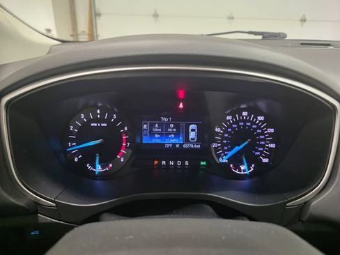 Used 2016 Ford Fusion SE w/ SE Cold Weather Package FWD image 15