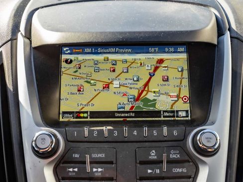 Used 2017 Chevrolet Equinox LT w/ Convenience Package image 14