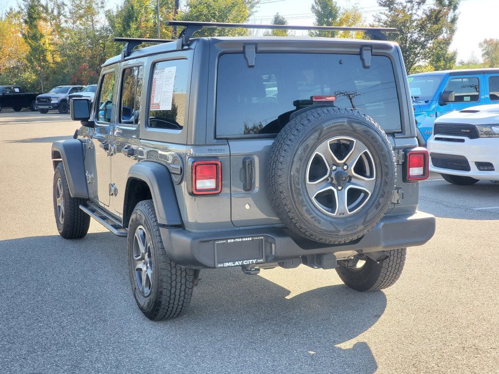 Used 2018 Jeep Wrangler Unlimited Sport S AWD/4WD image 3