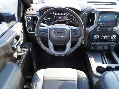 Used 2020 GMC Sierra 3500 Denali w/ Denali Ultimate Package AWD/4WD image 12