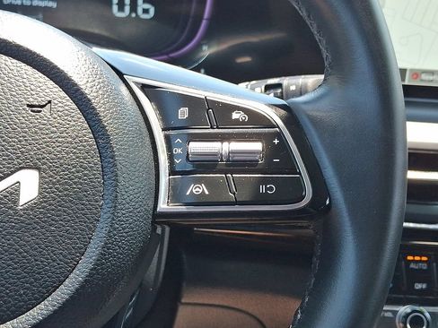 Certified 2025 Kia Seltos S AWD/4WD image 10