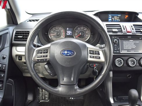 Used 2015 Subaru Forester 2.5i Premium AWD/4WD image 17