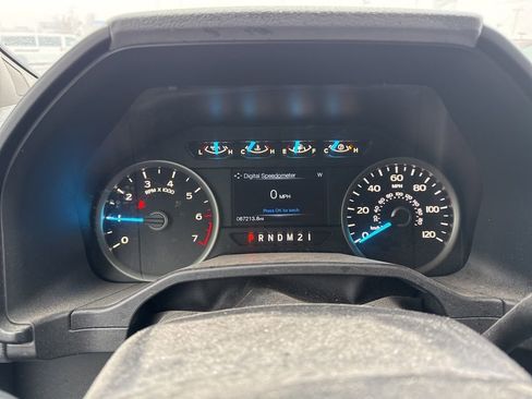 Used 2015 Ford F150 XLT w/ Equipment Group 302A Luxury image 10