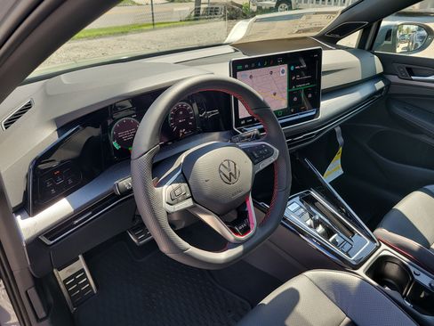 New 2025 Volkswagen GTI SE image 21