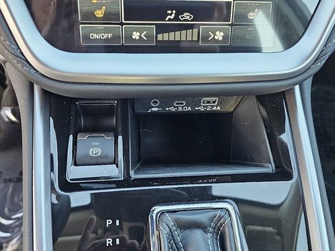 Used 2025 Subaru Legacy Premium image 28