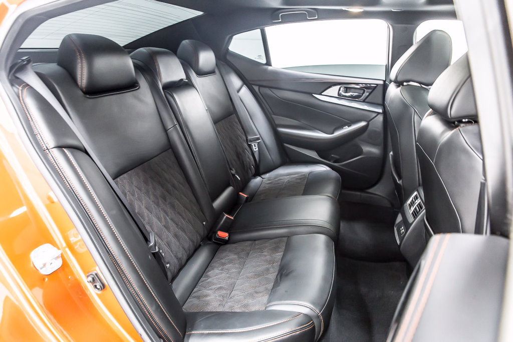 Used 2021 Nissan Maxima SR w/ Sport Mat Group FWD image 37