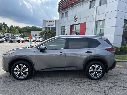 Certified 2023 Nissan Rogue SV w/ SV Premium B Package AWD/4WD image 5