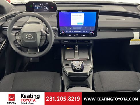 Used 2026 Toyota C-HR AWD/4WD image 7