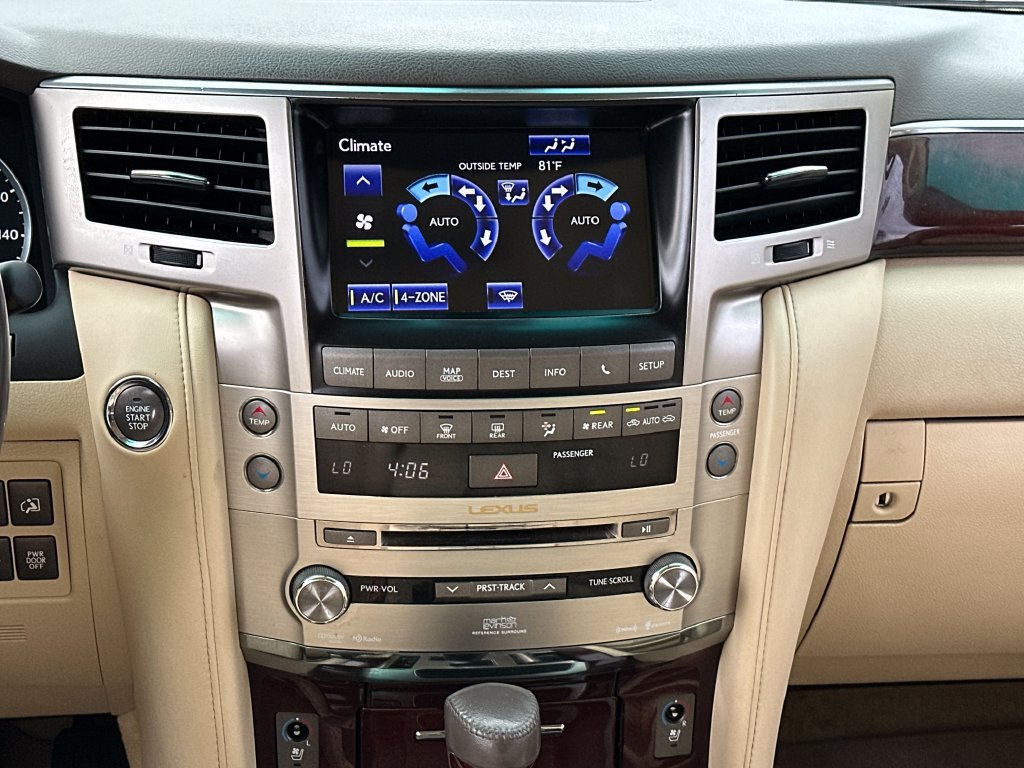 Used 2013 Lexus LX 570 4WD w/ Luxury Pkg w/Pre-crash image 16