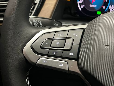 New 2026 Volkswagen Atlas SE image 28