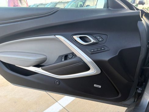 Used 2020 Chevrolet Camaro SS RWD image 20