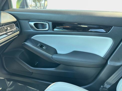 Certified 2025 Honda Civic Sport Touring image 21